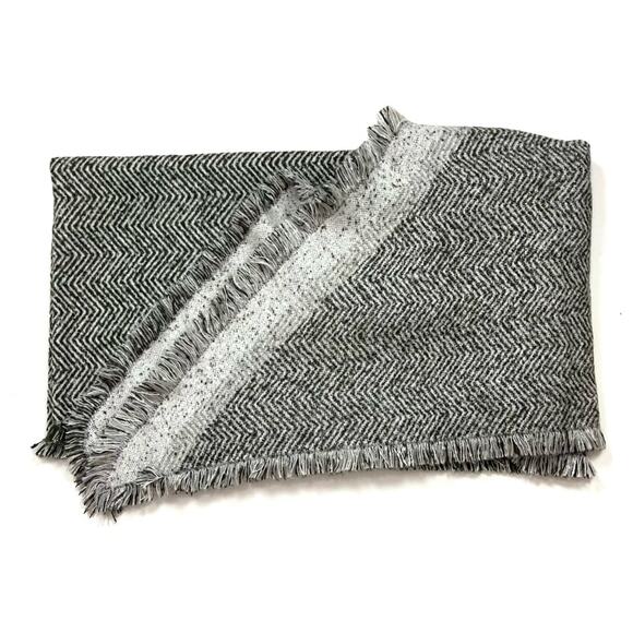 Ann Taylor Chevron Blanket Scarf - Picture 3 of 5